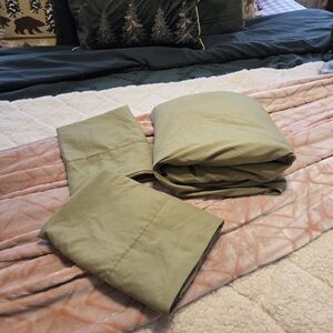 Olive Green King 3pc Sheet Set (No Flat Sheet )